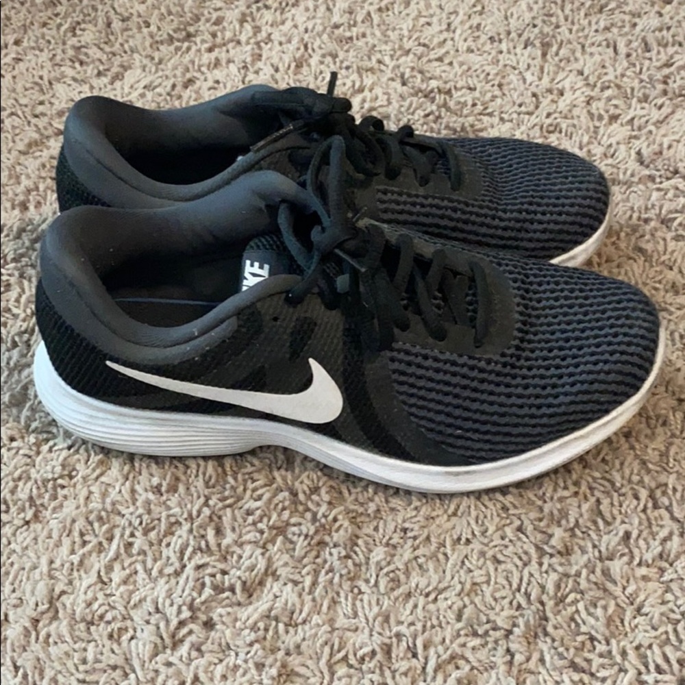 Black Nike shoes